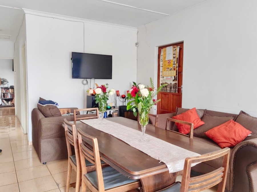 3 Bedroom Property for Sale in Pine Place Western Cape